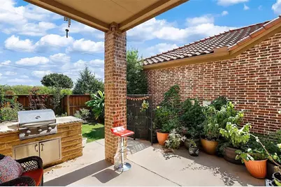 7016 Nueces Drive, Irving, TX 75039 - Photo 9