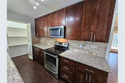 216 Wesley Drive, DeSoto, TX 75115 - Photo 5