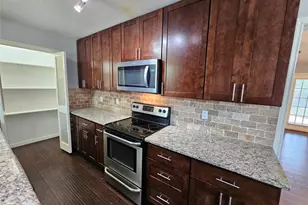 216 Wesley Dr, DeSoto, TX 75115 - Photo 5