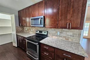 216 Wesley Dr, DeSoto, TX 75115 - Photo 9