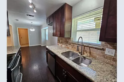 216 Wesley Drive, DeSoto, TX 75115 - Photo 7
