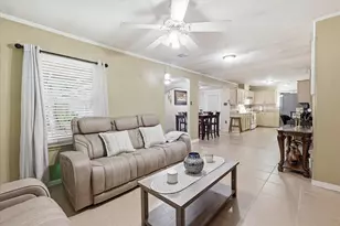 2800 Brockbank Dr, Irving, TX 75062 - Photo 7