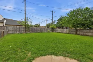 2800 Brockbank Dr, Irving, TX 75062 - Photo 35