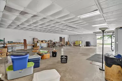1092 W Highway 199, Springtown, TX 76082 - Photo 25