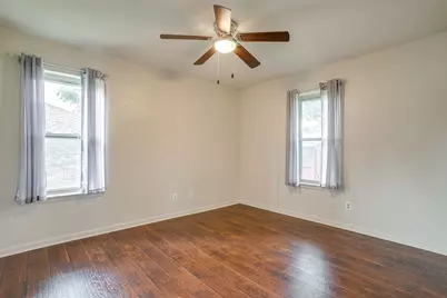 709 N Avenue B, Springtown, TX 76082 - Photo 15