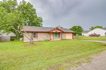 709 N Avenue B, Springtown, TX 76082 - Photo 3