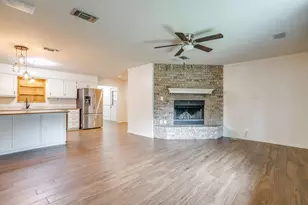 709 N Ave B, Springtown, TX 76082 - Photo 7