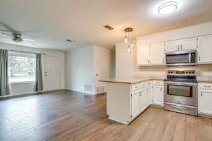 709 N Ave B, Springtown, TX 76082 - Photo 13