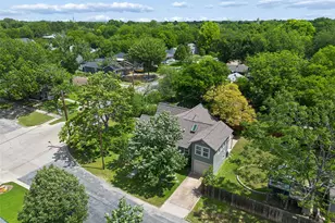 8902 Diceman Dr, Dallas, TX 75218 - Photo 35