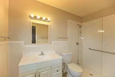 308 Willow Way, Gainesville, TX 76240 - Photo 9