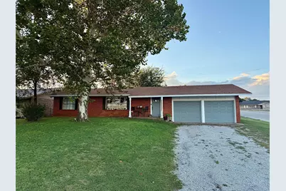 200 Arden Street, Bowie, TX 76230 - Photo 1