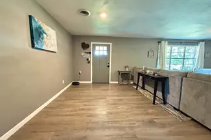 200 Arden St, Bowie, TX 76230 - Photo 3