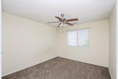 2205 Sadlers Creek Lane, Fort Worth, TX 76108 - Photo 11