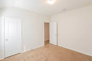 2205 Sadlers Creek Ln, Fort Worth, TX 76108 - Photo 9