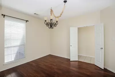 2205 Sadlers Creek Lane, Fort Worth, TX 76108 - Photo 5