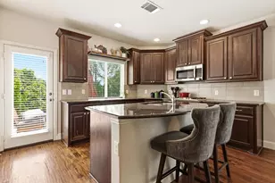 1126 Katelyn Ct, Irving, TX 75060 - Photo 9
