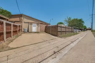 7305 Pineberry Rd, Dallas, TX 75249 - Photo 25