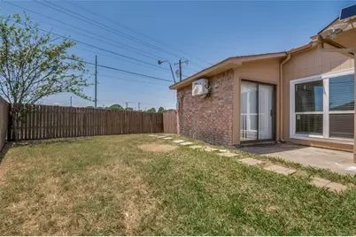 7305 Pineberry Road, Dallas, TX 75249 - Photo 23