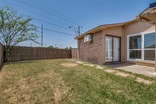 7305 Pineberry Rd, Dallas, TX 75249 - Photo 23
