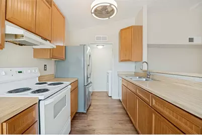 7305 Pineberry Road, Dallas, TX 75249 - Photo 11