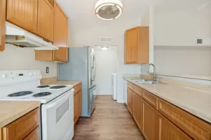 7305 Pineberry Rd, Dallas, TX 75249 - Photo 11