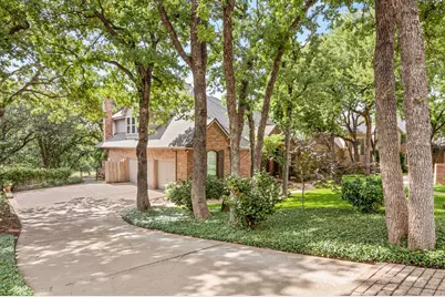 1125 Williamsburg Lane, Keller, TX 76248 - Photo 9