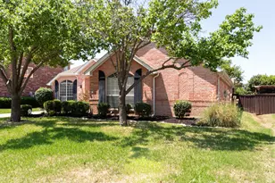 704 Glendale Dr, Keller, TX 76248 - Photo 3