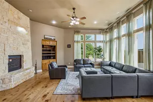 9024 Bottlebrush Ln, Irving, TX 75063 - Photo 9
