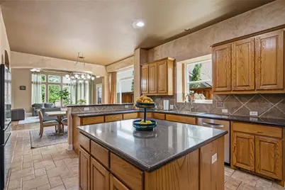 9024 Bottlebrush Lane, Irving, TX 75063 - Photo 13