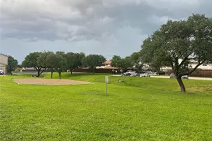 2020 Via Bravo, Carrollton, TX 75006 - Photo 3