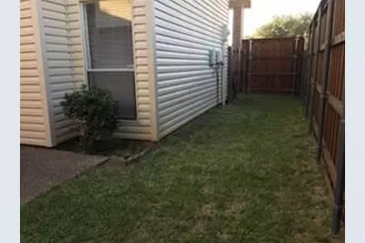 2020 Via Bravo, Carrollton, TX 75006 - Photo 19