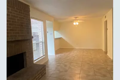 2020 Via Bravo, Carrollton, TX 75006 - Photo 9
