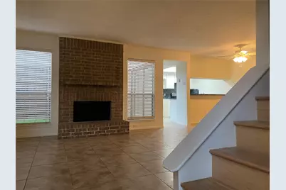 2020 Via Bravo, Carrollton, TX 75006 - Photo 5