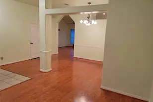 1424 Chapman Dr, Lancaster, TX 75134 - Photo 5