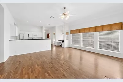 9844 Meadow Rue Drive, McKinney, TX 75072 - Photo 13
