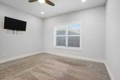 1226 W Elm Street, Denison, TX 75020 - Photo 17