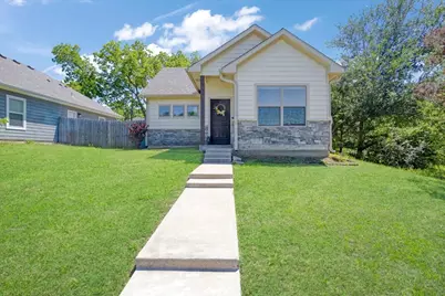 1226 W Elm Street, Denison, TX 75020 - Photo 1