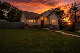 1226 W Elm St, Denison, TX 75020 - Photo 1