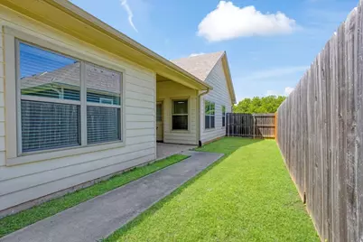 1226 W Elm Street, Denison, TX 75020 - Photo 27