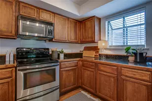 714 W Canty St, Dallas, TX 75208 - Photo 11