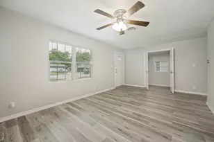 717 Small St, Bowie, TX 76230 - Photo 7