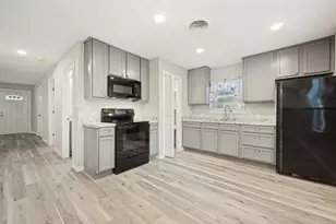 717 Small St, Bowie, TX 76230 - Photo 13