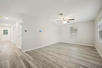 717 Small Street, Bowie, TX 76230 - Photo 5