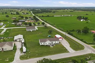 110 Quail Ln, Boyd, TX 76023 - Photo 35