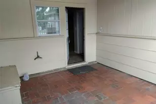 423 Columbia Cir, Irving, TX 75062 - Photo 33