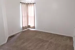 423 Columbia Cir, Irving, TX 75062 - Photo 27