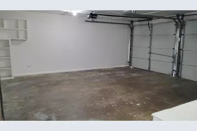 423 Columbia Circle, Irving, TX 75062 - Photo 35
