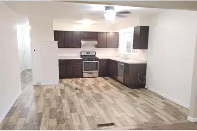 423 Columbia Circle, Irving, TX 75062 - Photo 13