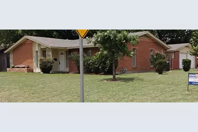 423 Columbia Circle, Irving, TX 75062 - Photo 1