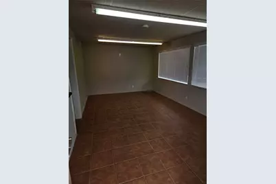 326 E Northwest Highway, Grapevine, TX 76051 - Photo 3